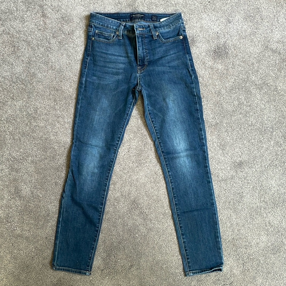 Lucky Brand jeans. Mid rise skinny Hayden. Size 4/27